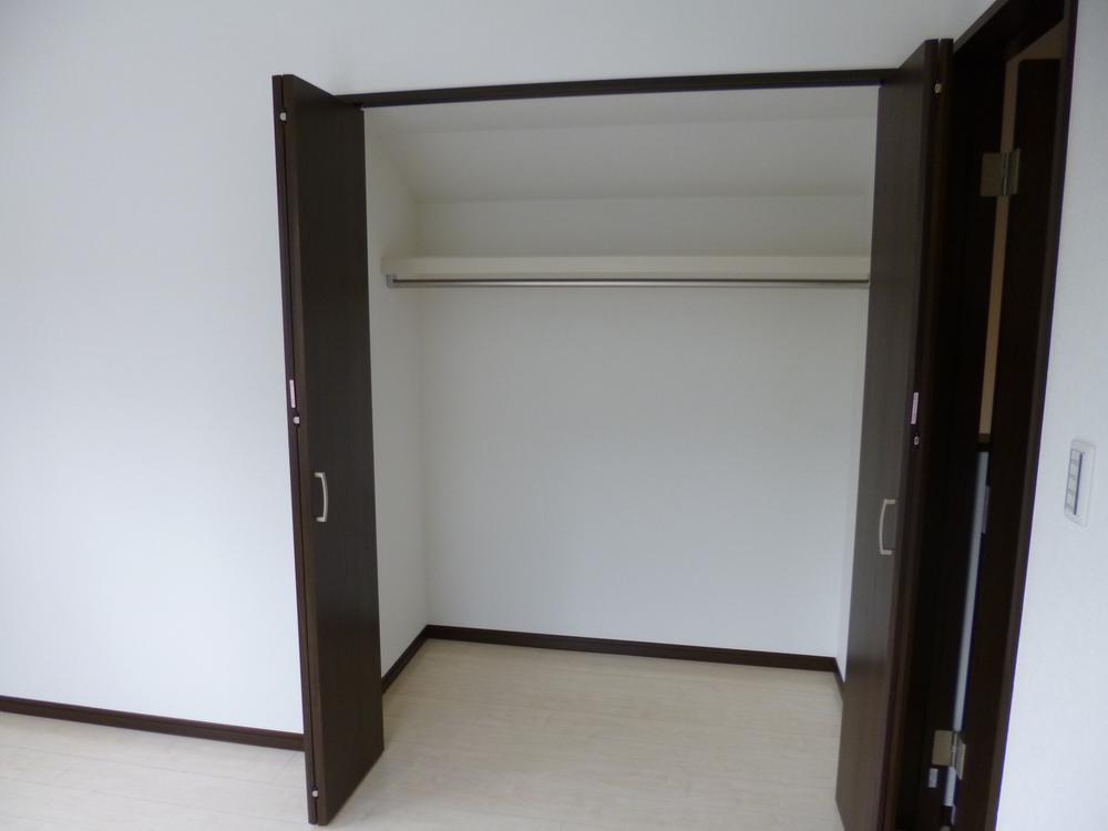 Receipt. B Building Second floor Western-style closet