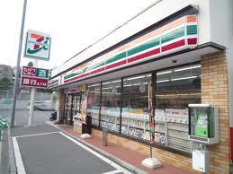 Convenience store. 649m to Seven-Eleven Yokohama Hinochuo 3-chome