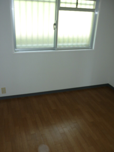 Other room space. Clean room