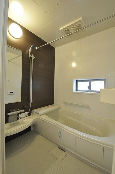 Same specifications photo (bathroom). System bus (same specifications Construction cases)