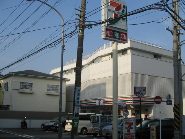 Convenience store. Seven-Eleven Yokohama Okubo 1-chome to (convenience store) 1100m