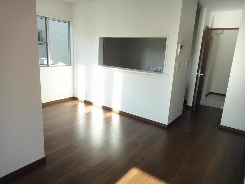 Same specifications photos (living). Sold dwelling unit ・ living