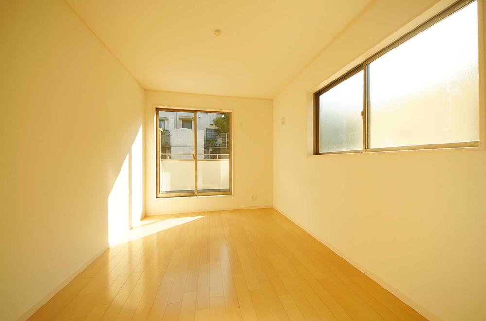Non-living room. Indoor (11 May 2013) Shooting, It is 2 Kaiyoshitsu 6.75 Pledge of two-sided lighting.