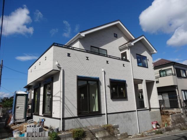 Local appearance photo. Local (10 May 2013) Shooting