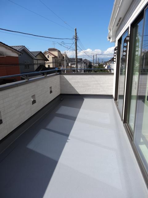 Balcony. Local (10 May 2013) Shooting