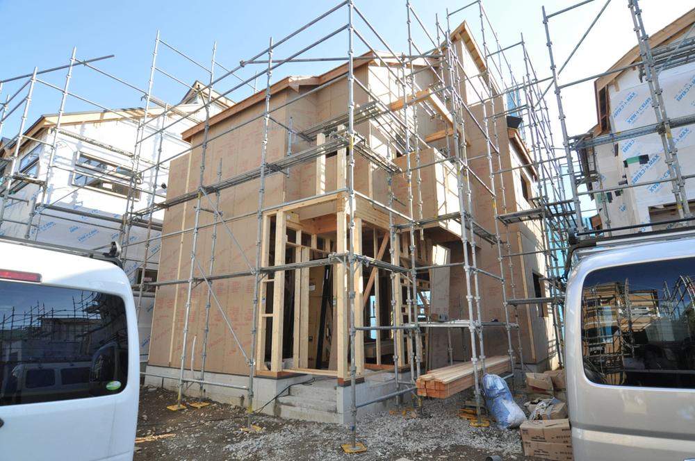 Local appearance photo. 6 Building