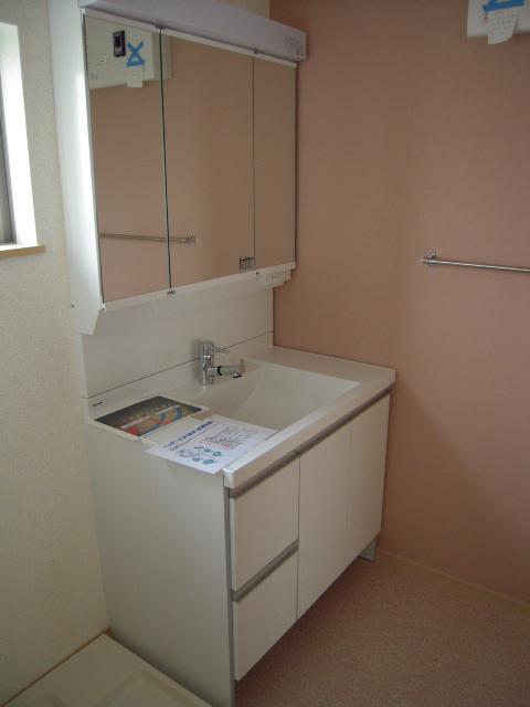 Same specifications photos (Other introspection)