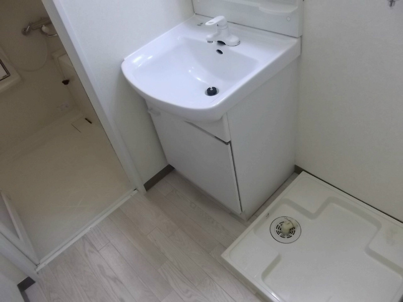 Washroom. Washroom