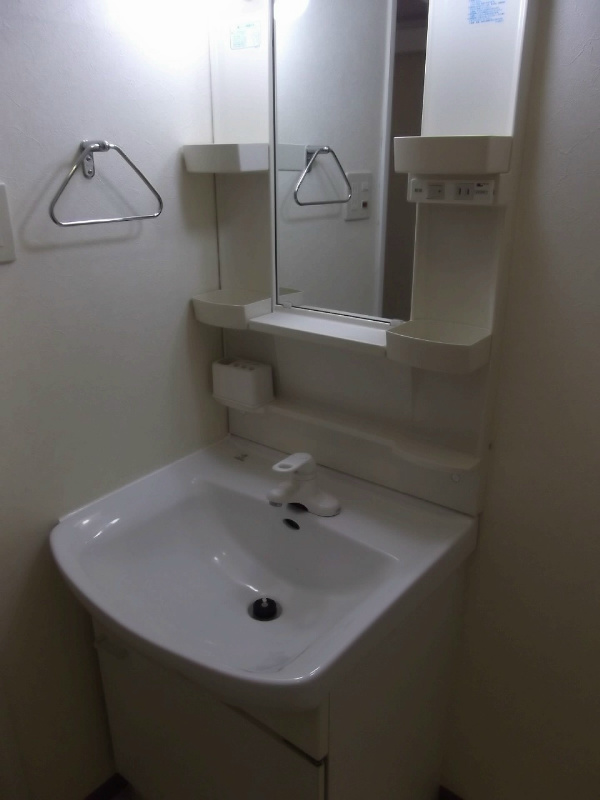 Washroom. Washroom