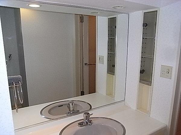 Wash basin, toilet. With wide mirror