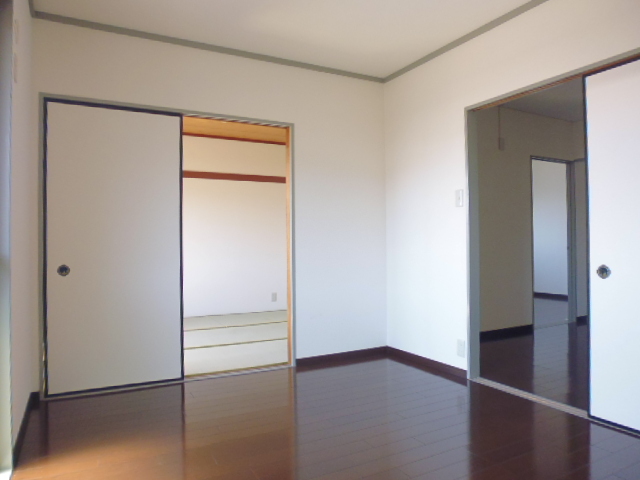 Living and room. Beautiful Western-style in YukaCho Kawasumi