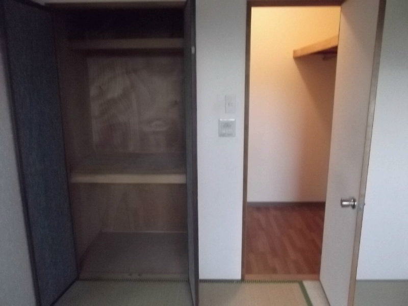 Other. Japanese-style storage