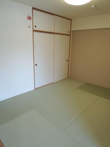Other introspection. Japanese-style room following the LD (6.0 quire)