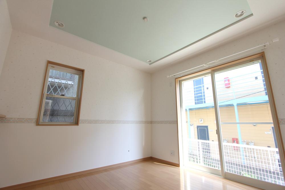 Same specifications photos (living). Example of construction living