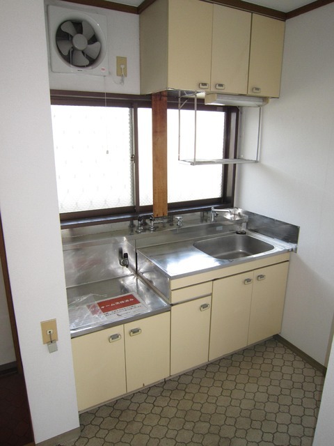 Kitchen. Bright with window Kitchen