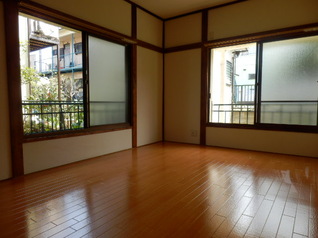 Living and room