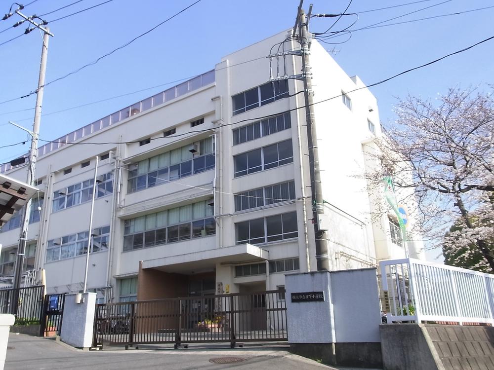 Primary school. Kusaka to elementary school 470m