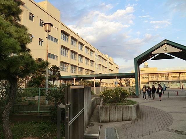 Primary school. Serigaya 150m up to elementary school