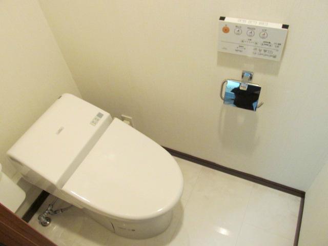 Toilet