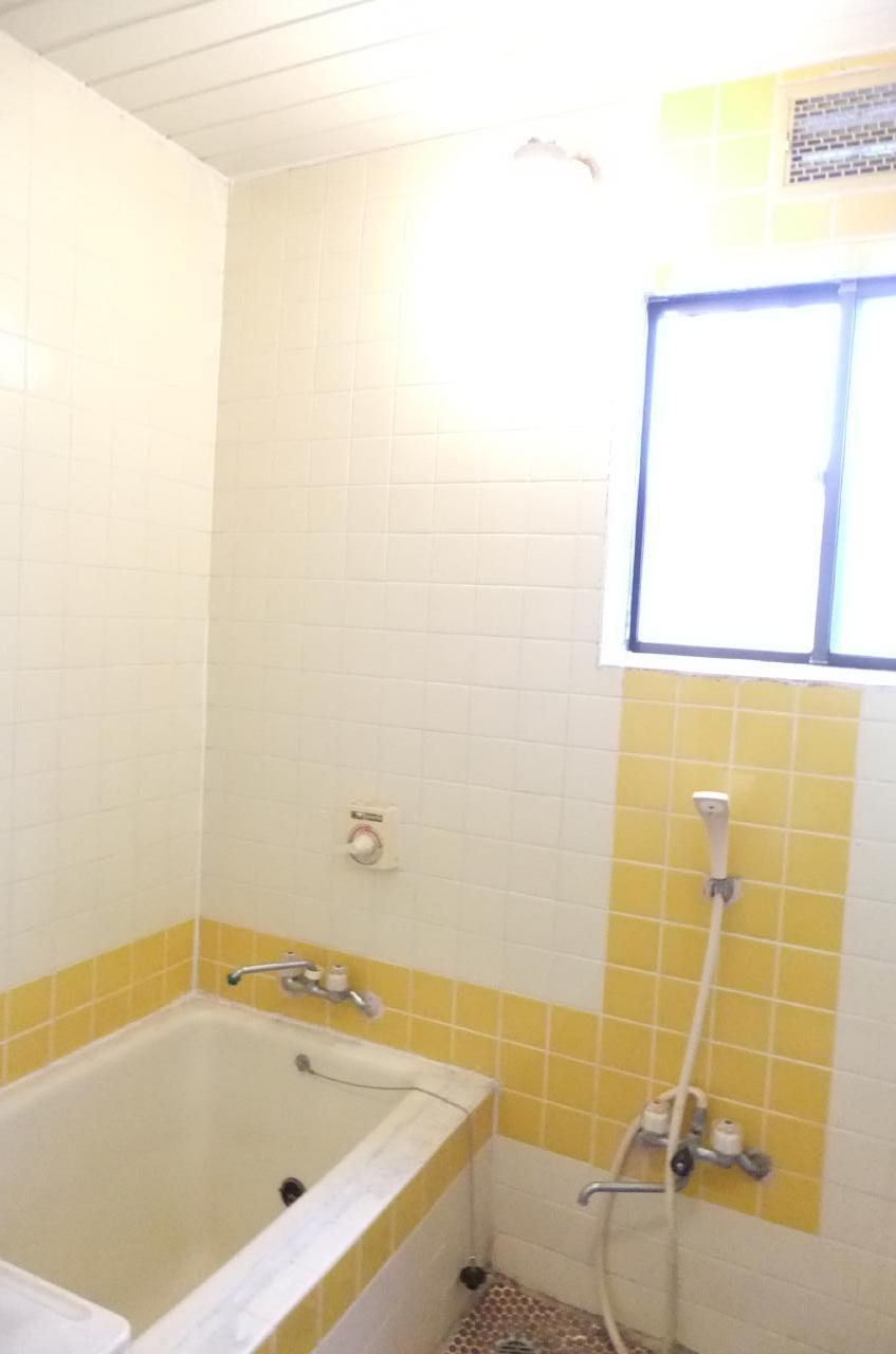 Bathroom. Indoor (July 2013) Shooting