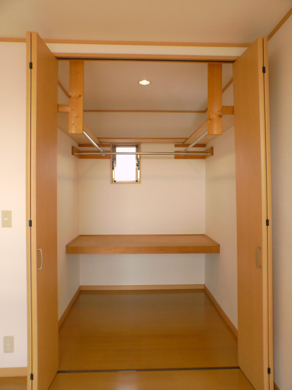 Receipt. Walk-in closet