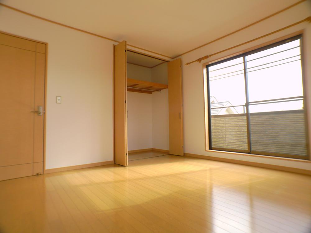 Non-living room. Master bedroom