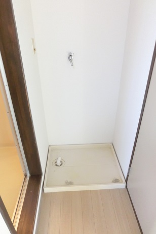 Other Equipment. Indoor Laundry Storage