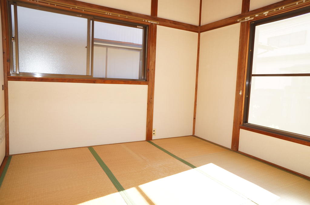 Other room space. 1F Japanese-style room 4.5 Pledge