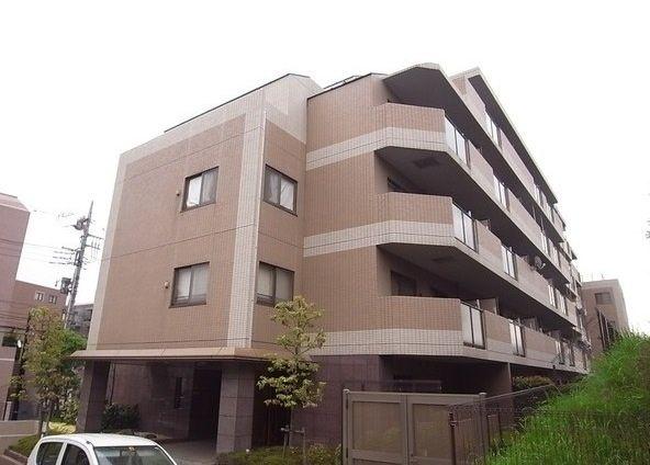 Local appearance photo. Heisei built is 14 years.