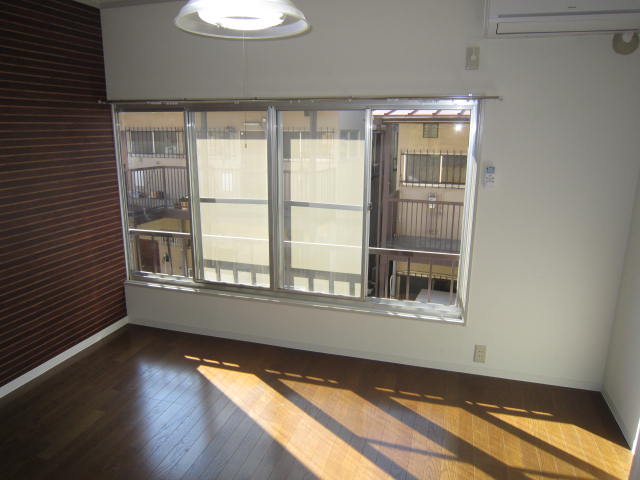 Living and room
