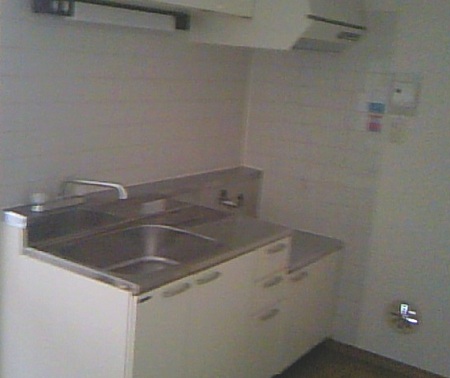 Kitchen. With storage ☆
