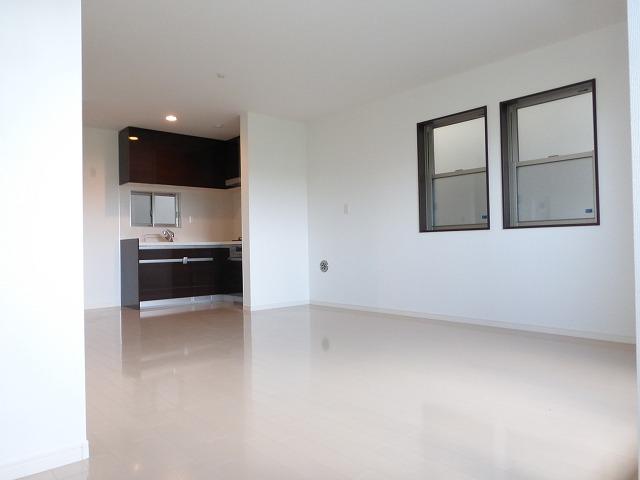 Living. Building 2 Indoor (October 3, 2013) Shooting