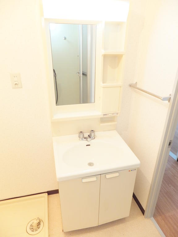 Washroom. Washroom