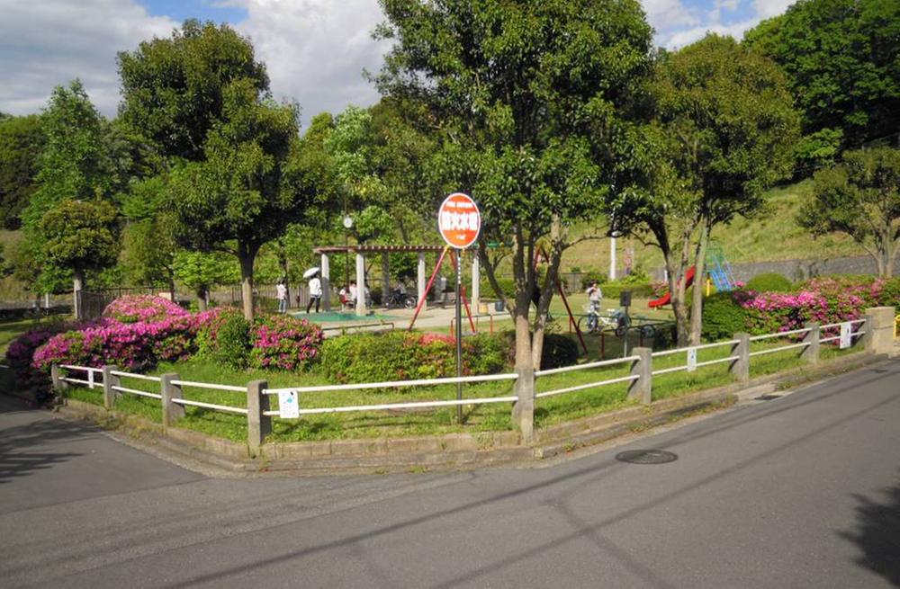park. 50m R-9, adjacent Oyama second park to R-10 city blocks to Oyama second park