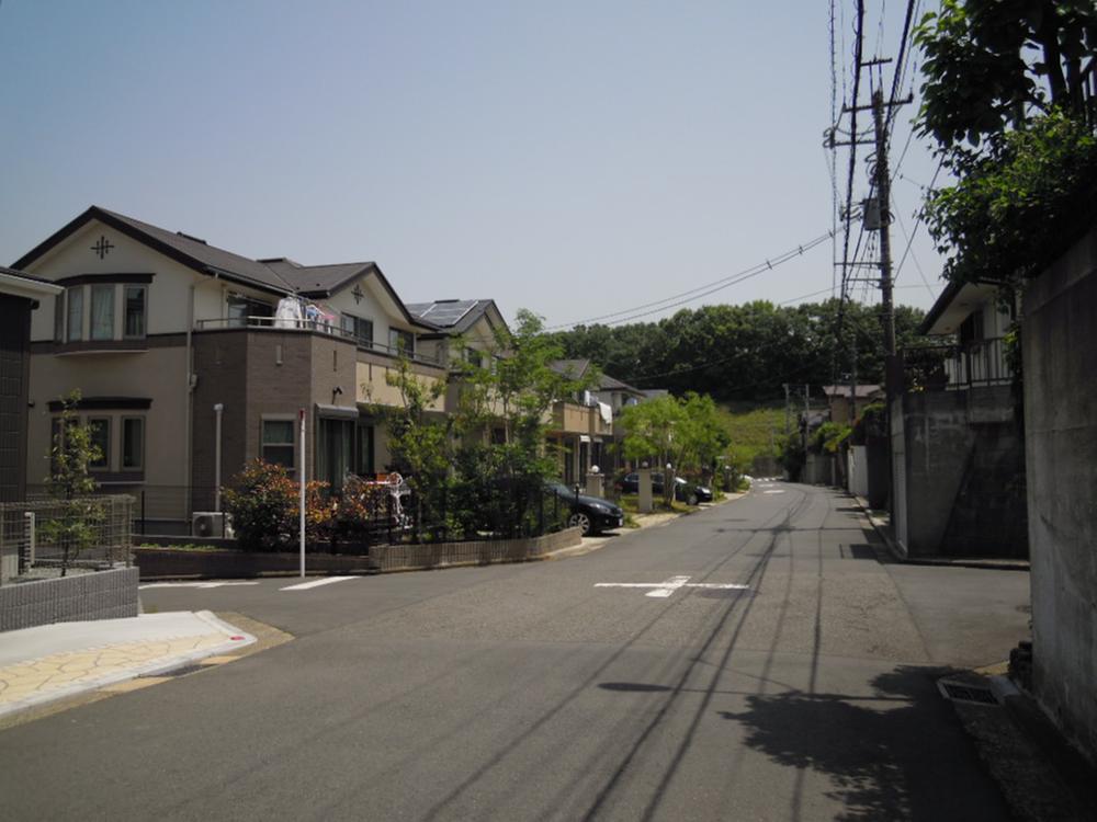 park. 10m to the streets in the vicinity of