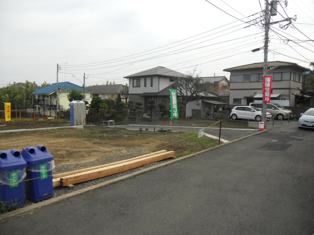 Local appearance photo. Local (11 May 2013) Shooting