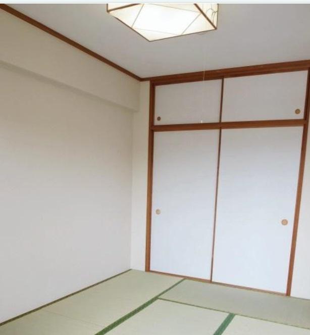 Non-living room. Japanese-style room is I will calm that there is one room.