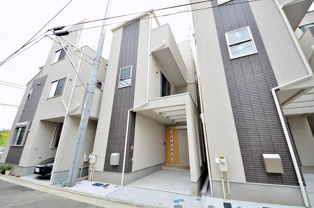 Local appearance photo