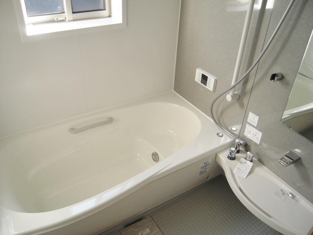 Bathroom. Bathroom is spacious size of the entire building 1 tsubo