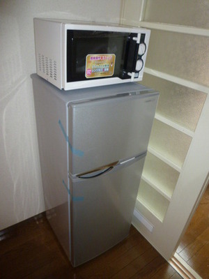 Other. refrigerator ・ It comes with a microwave oven
