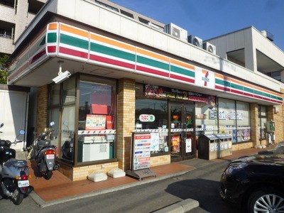 Convenience store. Seven-Eleven Tana store up to (convenience store) 483m
