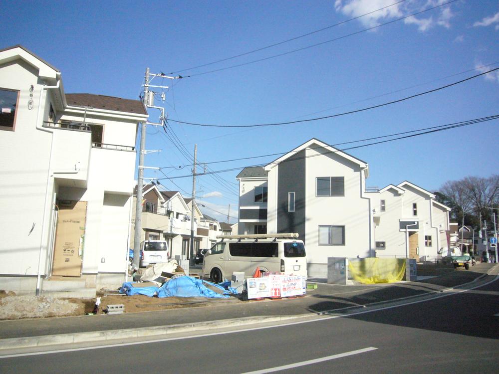 Local appearance photo. It will be the development subdivision in the location of all 17 buildings. 2013 December 24, shooting