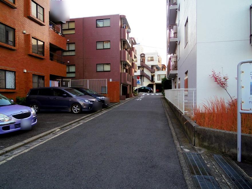 Local appearance photo. Local (11 May 2013) Shooting