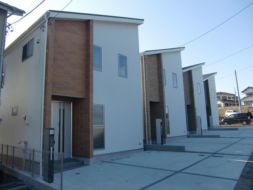 Local appearance photo. Local (12 May 2013) Shooting