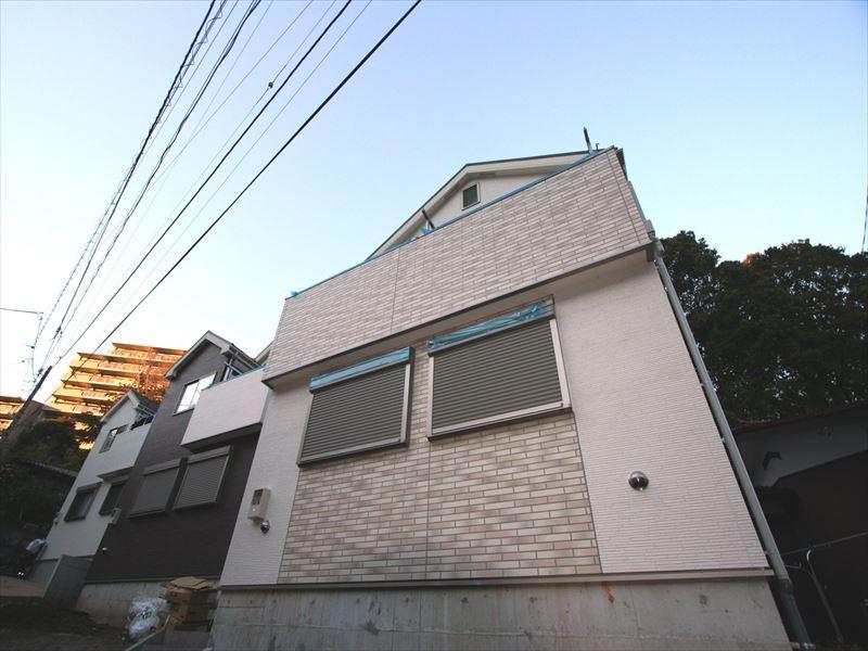 Local appearance photo. Local (12 May 2013) Shooting