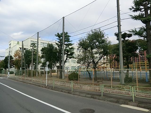 Primary school. Yokohama Municipal Nagatsuta second elementary school up to 350m