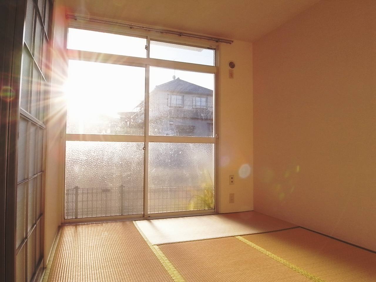 Living and room. Japanese-style room 6 quires