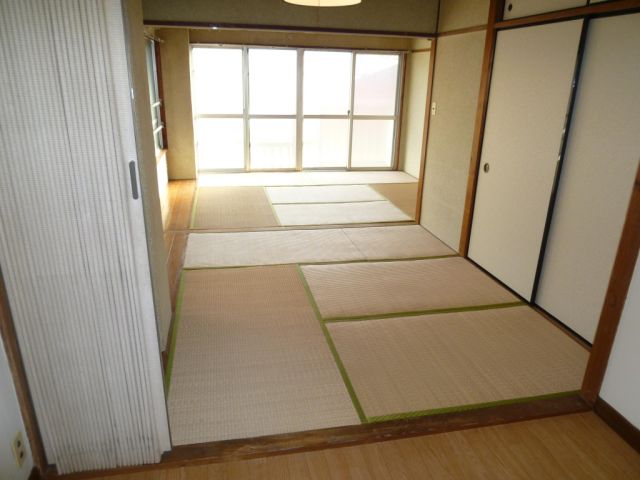 Living and room