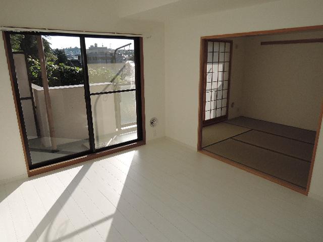 Living. 10 Pledge of LDK