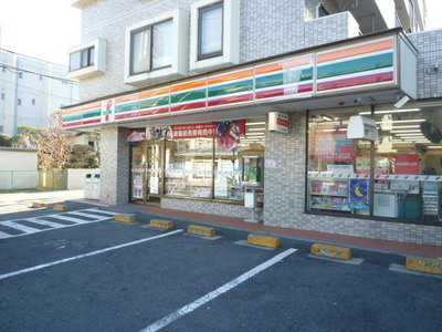 Convenience store. Seven-Eleven Nagatsuta south exit shop until the (convenience store) 168m